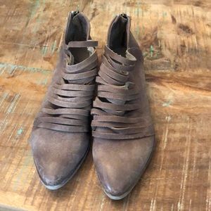 Free People taupe Booties 37